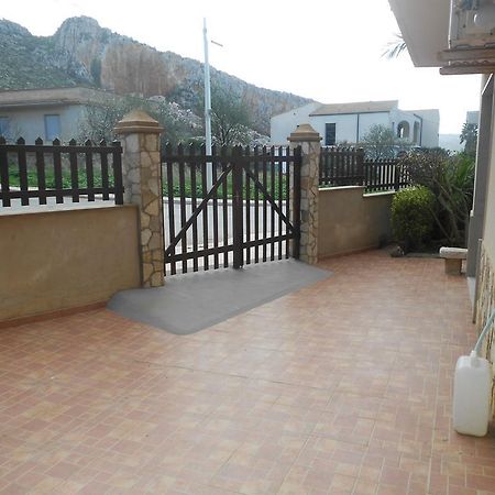 הוילה קוסטונאצ'י Casa Vacanze Scurati חדר תמונה