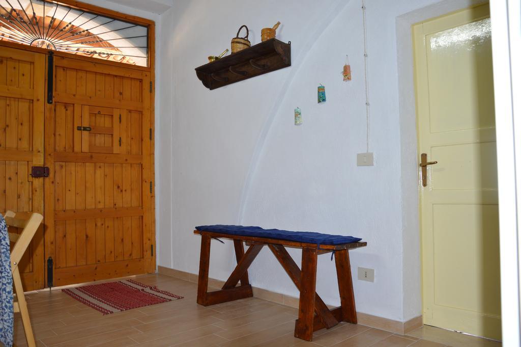 הוילה קוסטונאצ'י Casa Vacanze Scurati חדר תמונה