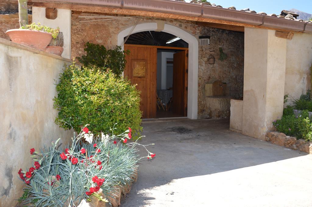 הוילה קוסטונאצ'י Casa Vacanze Scurati חדר תמונה