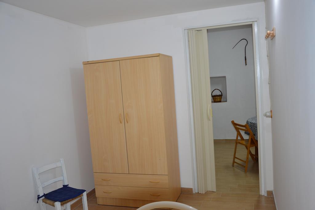 הוילה קוסטונאצ'י Casa Vacanze Scurati חדר תמונה