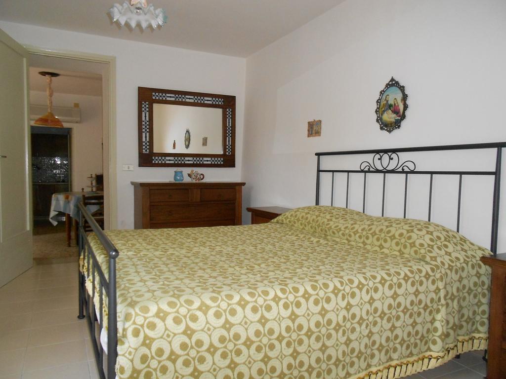 הוילה קוסטונאצ'י Casa Vacanze Scurati חדר תמונה
