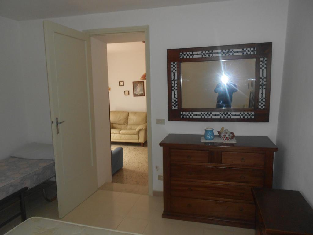 הוילה קוסטונאצ'י Casa Vacanze Scurati חדר תמונה