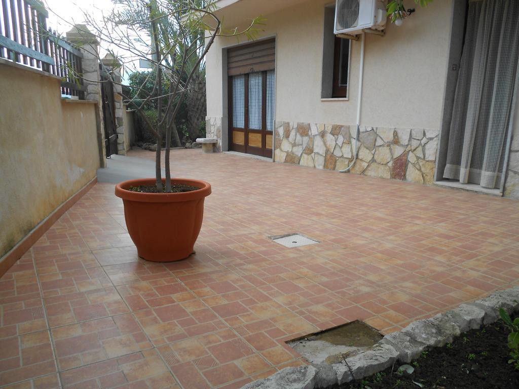 הוילה קוסטונאצ'י Casa Vacanze Scurati חדר תמונה